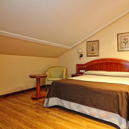Hotel Alisi Аранда-де-Дуэро Экстерьер фото