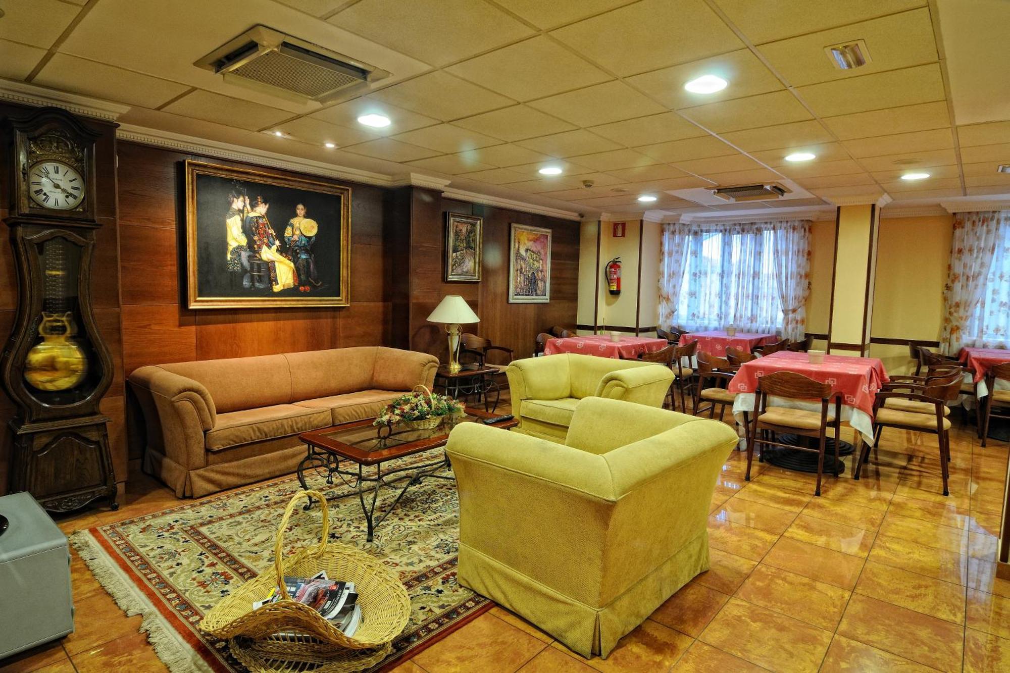 Hotel Alisi Аранда-де-Дуэро Экстерьер фото