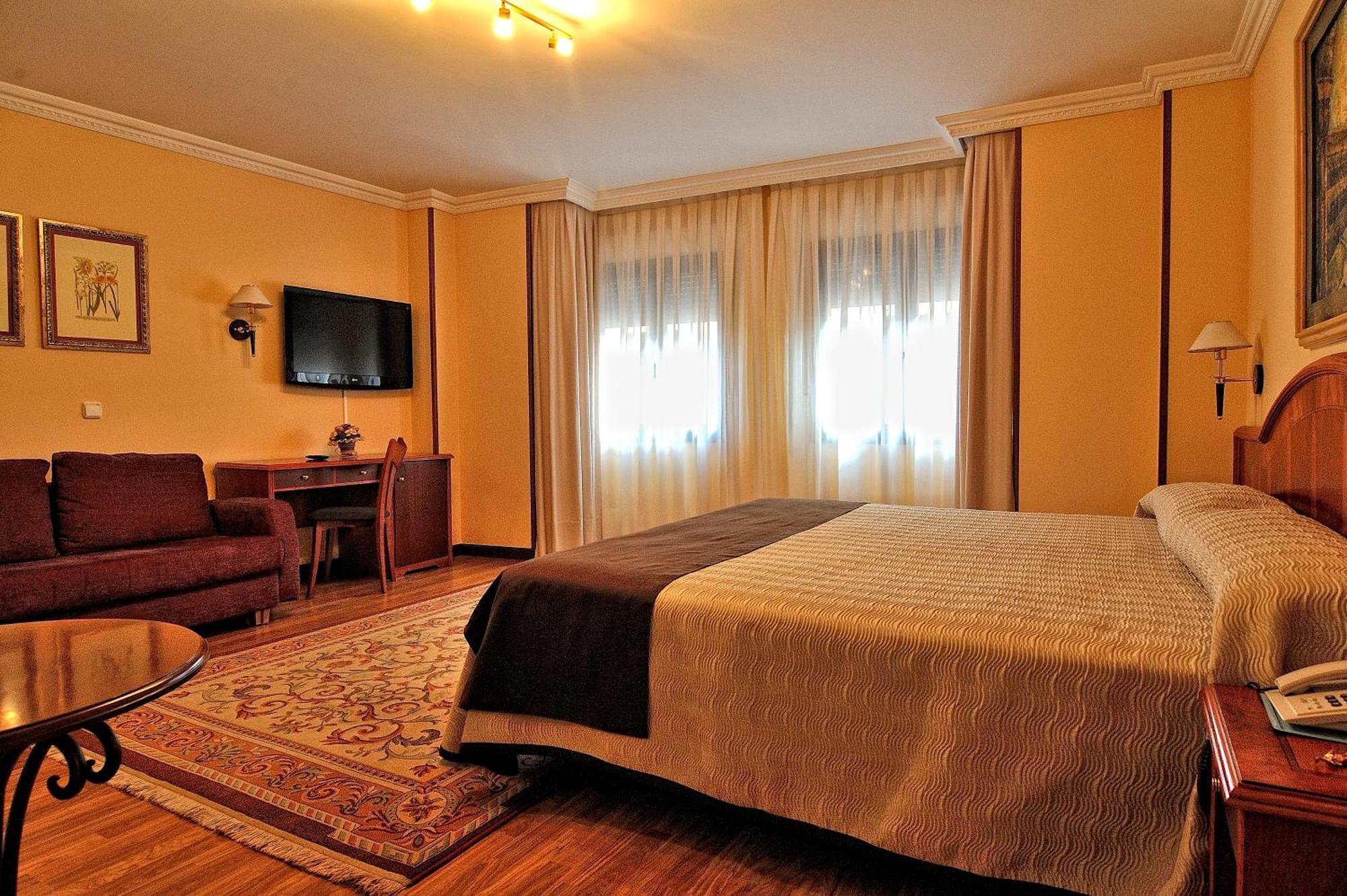 Hotel Alisi Аранда-де-Дуэро Экстерьер фото